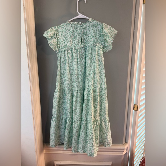 Crown & Ivy Green Smocked Tiered Sundress - Picture 2 of 8